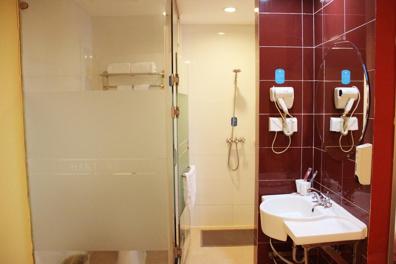 Hanting Express Shanghai Zhabei Park Branch Esterno foto